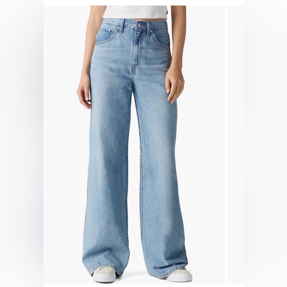 Levi's Light Blue Flare Women's Jeans